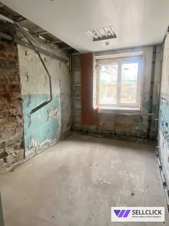 Продается коммерческое помещение в Приморском районе