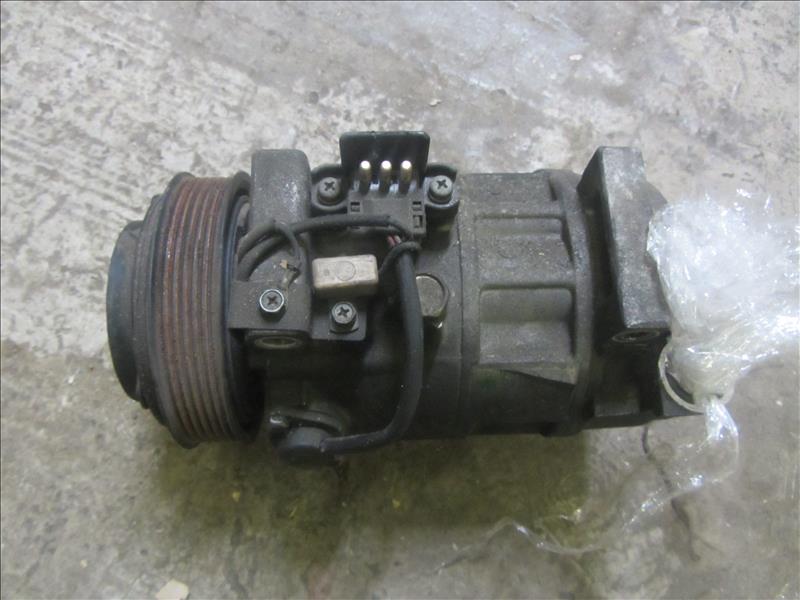 Компрессор кондиционера, Mercedes W202 C36 AMG 3,6 литра бензин 1994г двс M104 104941. Контрактная запчасть. Из Японии. Авто без пробега по РФ., отличное