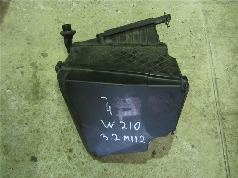 Корпус блока предохранителей, Mercedes E320 W210 двс M112 1995-2000г двс № 112941 30 171035. Контрактная запчасть. Из Японии. Авто без пробега по РФ., отличное