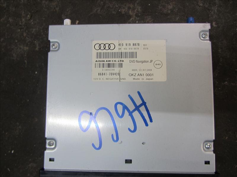 Блок системы навигации , проигрыватель аудио CD , DVD Aisin, С автомобиля Audi A6 C6 4F AUK 3.2 бензин AT quattro седан 2004-2011г седан. Дорестайлинг. Контрактная запчасть, авто без пробега по РФ., отличное