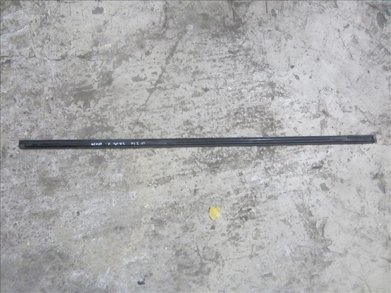Молдинг накладка задней левой двери верхний, Mercedes E320 W210 двс M104 3.2 1995-2000г. Контрактная запчасть. Из Японии. Авто без пробега по РФ., отличное