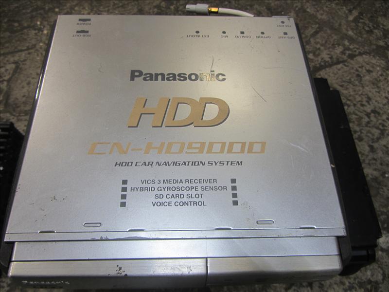Магнитола Panasonic CN-HD9000 HDD Navigation System, дисковод CD Changer на 8 дисков, С автомобиля Alfa Romeo 156 2.5л АКПП рестайлинг 2002г цвет красный. Рестайлинг. Пробег 75 000 км по Японии. Контрактная запчасть, авто без пробега по РФ., отличное