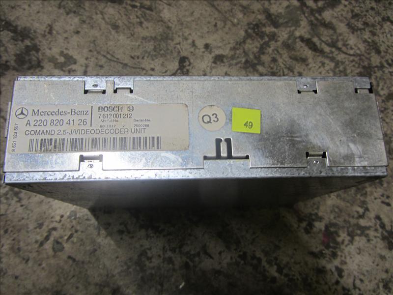 Блок управления COMAND 2.5 VIDEO DECODER UNIT, Автомобиль с аукциона Японии. Mercedes S-klasse W220 2002г M112 3,2 AT двс 112.944 седан 1998-2005г. Задний привод 2WD бензин. Контрактная запчасть, авто без пробега по РФ., отличное