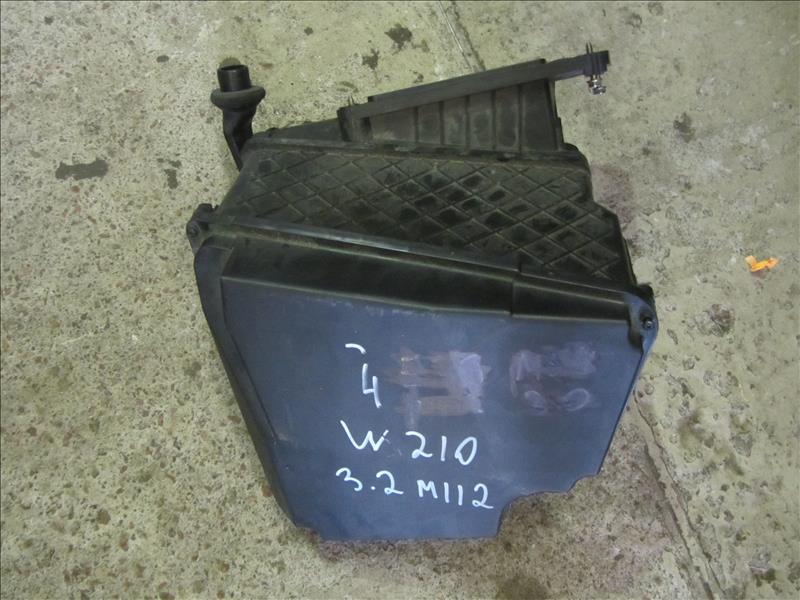 Корпус блока предохранителей, Mercedes E320 W210 двс M112 1995-2000г двс № 112941 30 171035. Контрактная запчасть. Из Японии. Авто без пробега по РФ., отличное