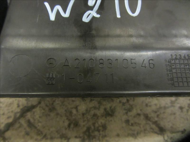 Канал воздушный пластиковая панель, Mercedes E320 W210 двс M104 3.2 1995-2000г. Контрактная запчасть. Из Японии. Авто без пробега по РФ., отличное