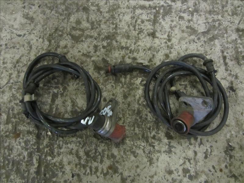Датчик ABS передний правый, Mercedes W202 C36 AMG 3,6 литра бензин 1994г двс M104 104941. Контрактная запчасть. Из Японии. Авто без пробега по РФ., отличное