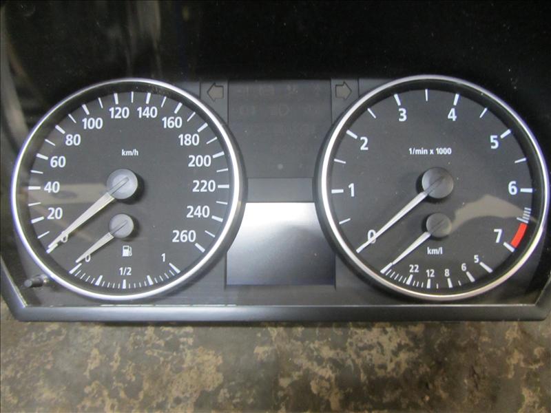 Панель приборов N52 до 260 км, ч AT, С аукциона Японии. BMW 3 E90 323i N52 2.5 л бензин АКПП 2WD 2006г. Контрактная запчасть, авто без пробега по РФ., отличное