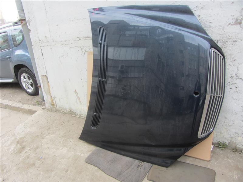 Капот с решеткой радиатора, Автомобиль с аукциона Японии. Mercedes S-klasse W220 2002г M112 3,2 AT двс 112.944 седан 1998-2005г. Задний привод 2WD бензин. Контрактная запчасть, авто без пробега по РФ., отличное