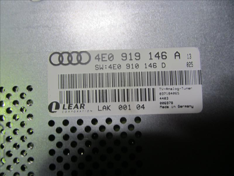 Блок электронный управления TV тюнером на Audi A6 C6 4F / Ауди А6 С6 2006-2012г.\nОригинал.\nВ отличном состоянии. Рабочий.\nКонтрактная запчасть из Японии. Гарантия на проверку. Отправим в регионы ТК.
