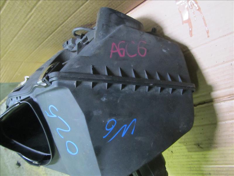 Корпус воздушного фильтра 4F0133835F, С автомобиля Audi A6 C6 4F AUK 3.2 бензин AT quattro седан 2006-2011г седан. Дорестайлинг. Контрактная запчасть, авто без пробега по РФ., отличное