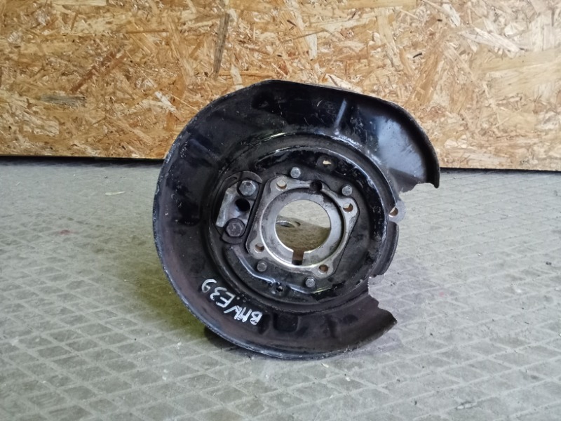 Кулак поворотный задний правый универсал, BMW 5 E39 двс M54 3.0л 2001г двс № 256S3 306S3 бензин. Контрактная запчасть, авто без пробега по РФ., отличное