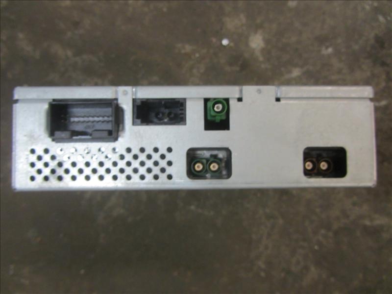 Блок электронный управления TV тюнером на Audi A6 C6 4F / Ауди А6 С6 2006-2012г.\nОригинал.\nВ отличном состоянии. Рабочий.\nКонтрактная запчасть из Японии. Гарантия на проверку. Отправим в регионы ТК.