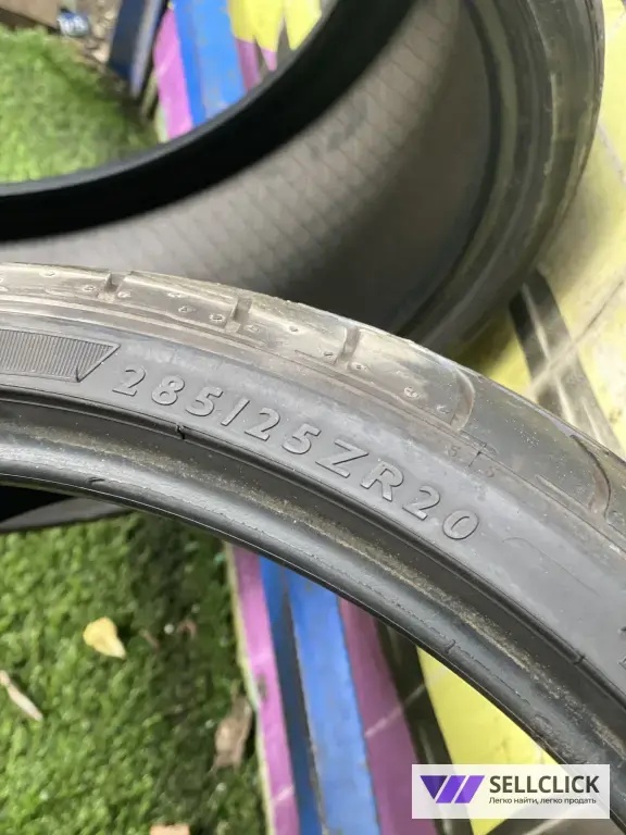 Dunlop 285/25 r20