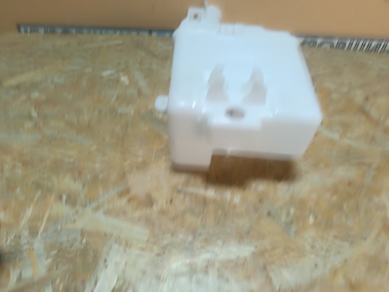 Бачок омывателя