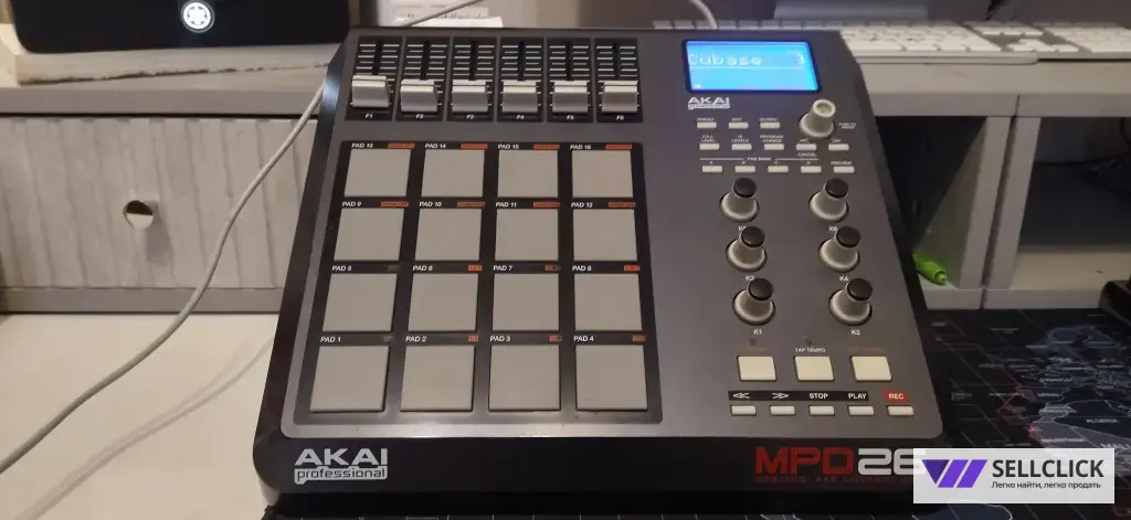 midi akai mpx 26