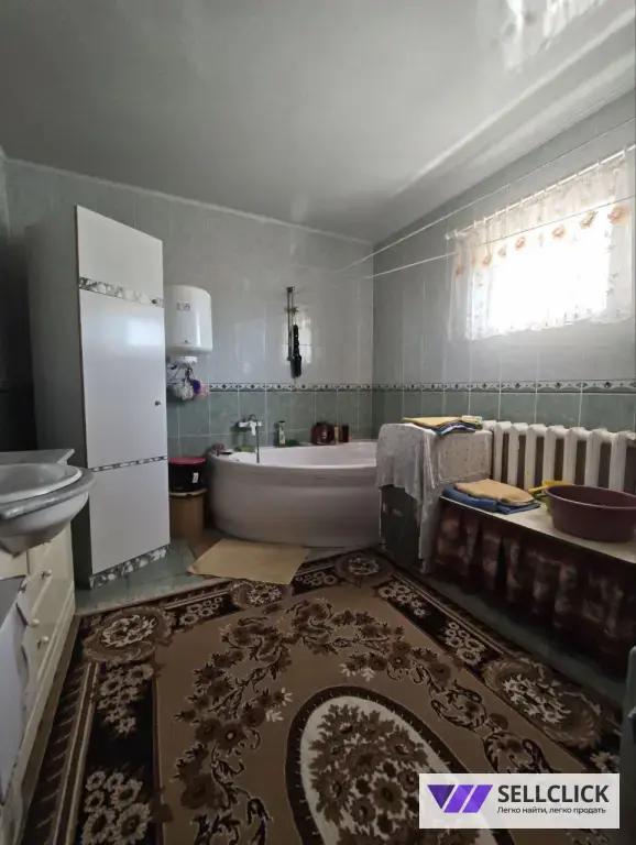 Дом 200 м², участок 25 сот.