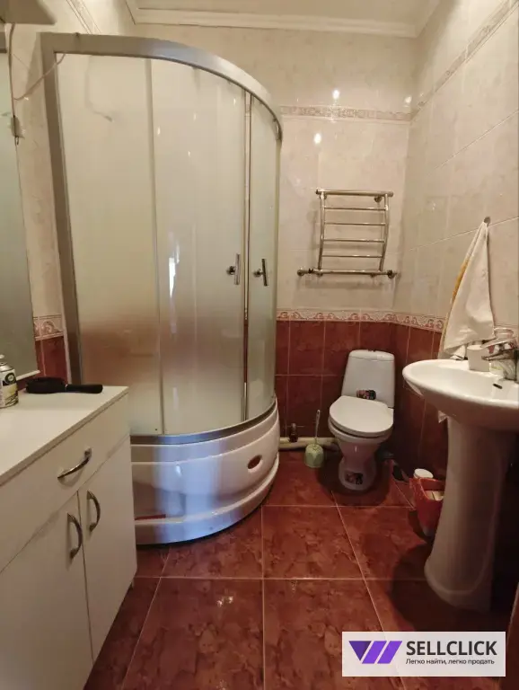 Дом 200 м², участок 25 сот.