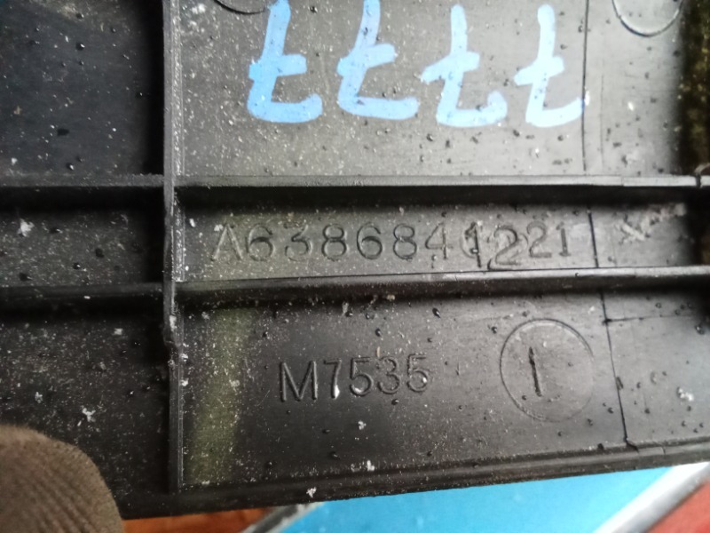 Накладка пороги комплект  W638 / Мерседес Вито 638 1996-2003г.\nДвигатель M111, 111980 / W638 / 2000г.\nОригинал.\nВ отличном состоянии.\nБез дефектов.\nПробег 36200 км по Японии.\nБез пробег по РФ\nКомплектации BRABUS.\nГарантия на установку и проверку.\