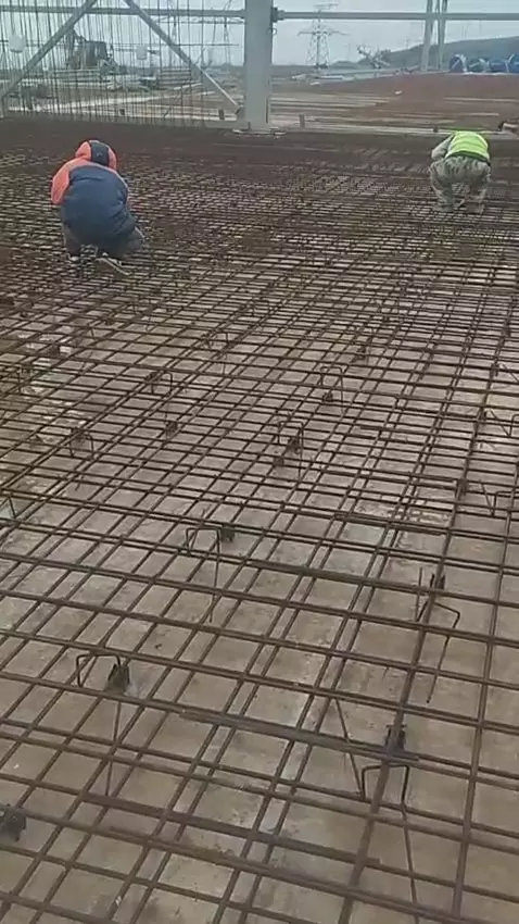бетонная стяжка двора