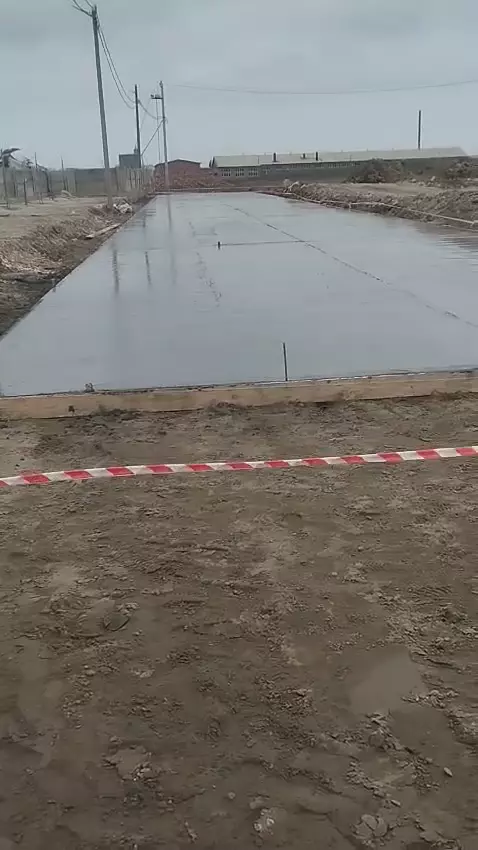 бетонная стяжка двора