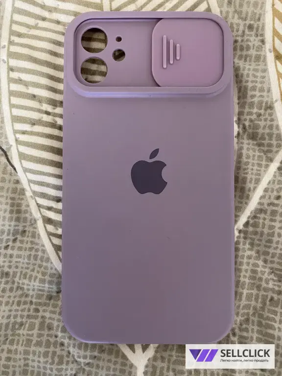 Чехол на iPhone 11