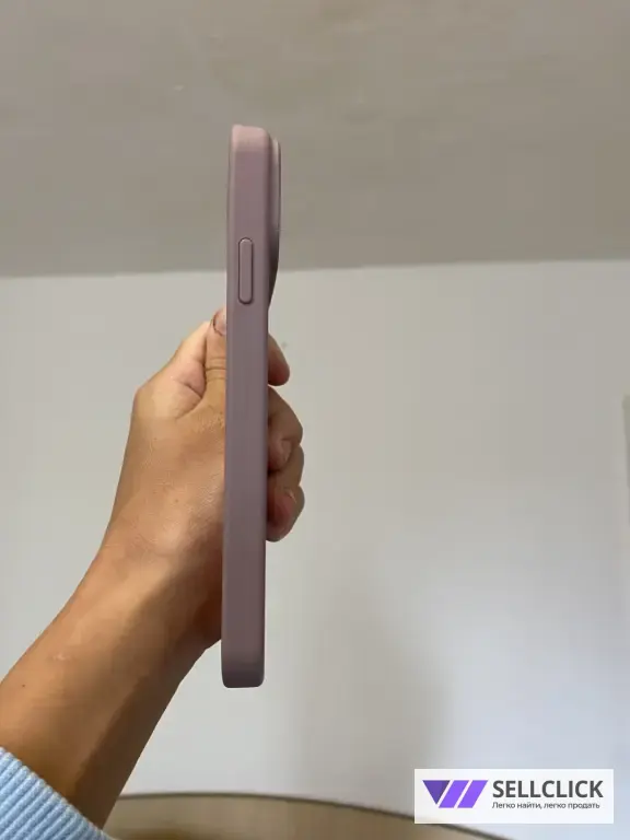 Чехол на iPhone 11