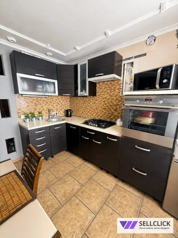 Квартира 3 комнаты, 74 м², 3/9 эт., Агент