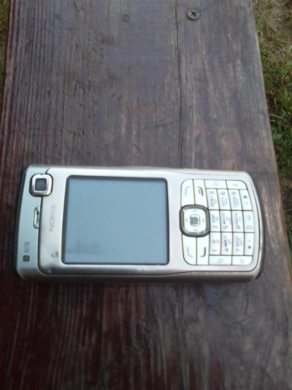 Nokia N70
