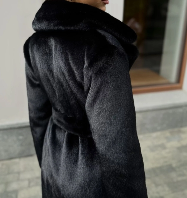 Продам норковую шубку