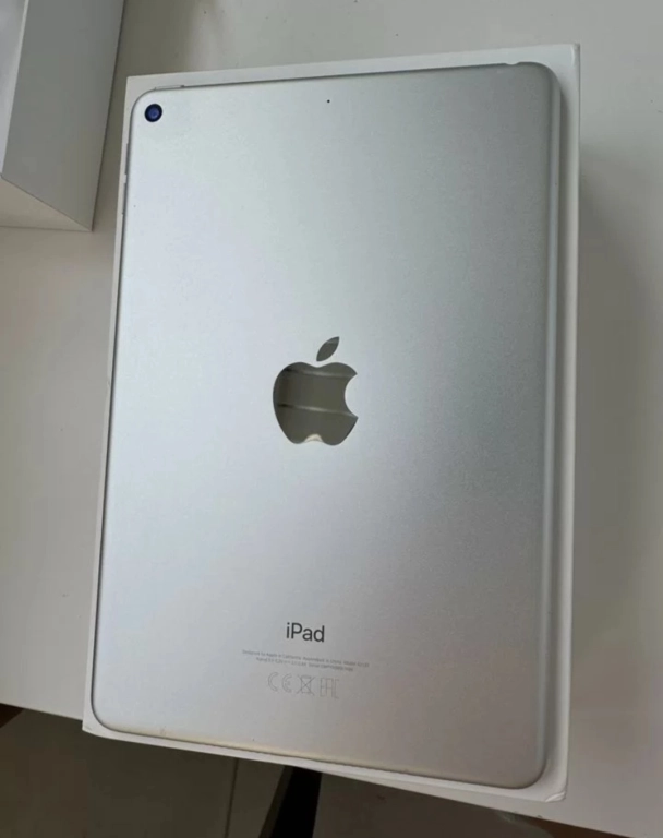 Продается Айпад мини 5 64гб