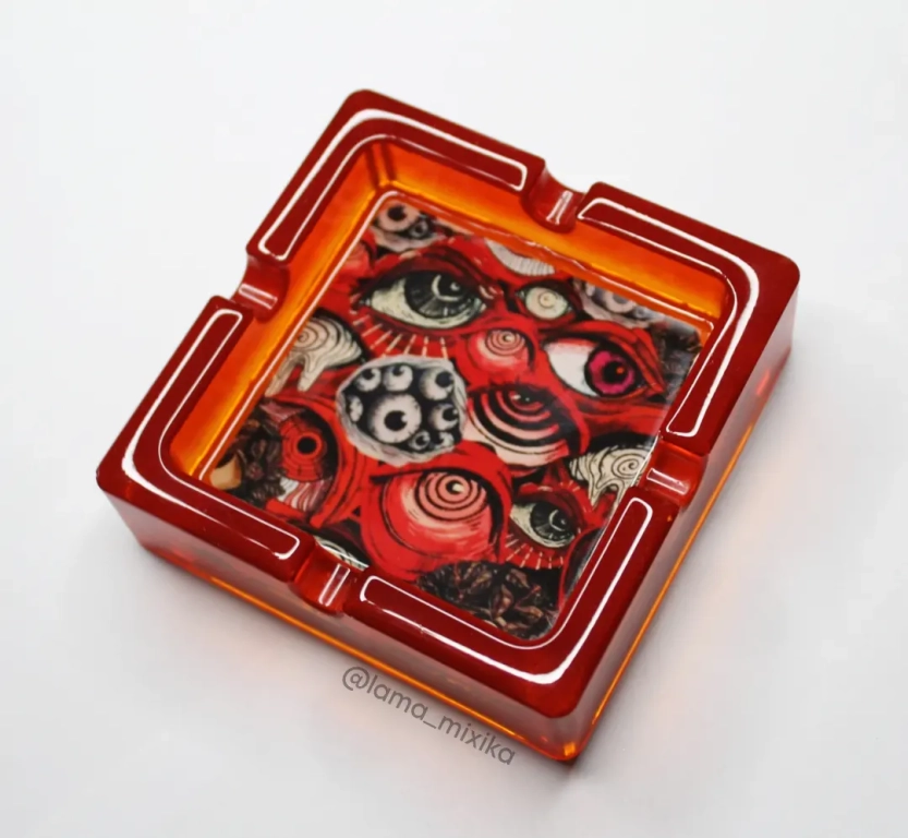 Пепельница