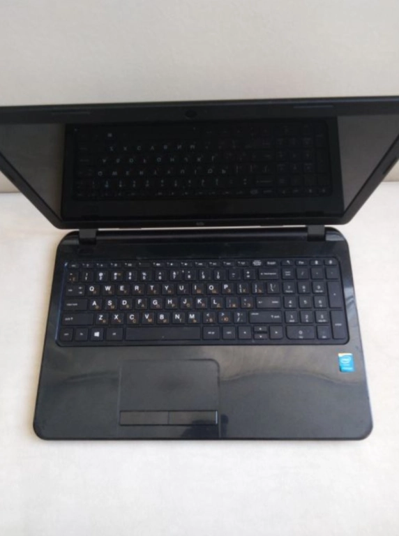 HP 15-r105ne ноутбук 4 ядра Intel Pentium N3520