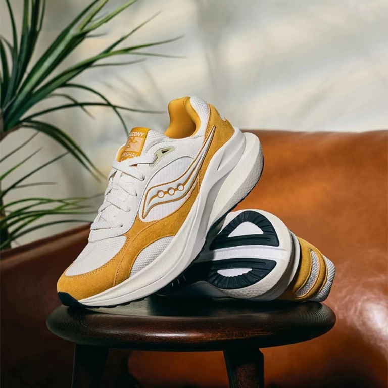 Мужская спортивная обувь