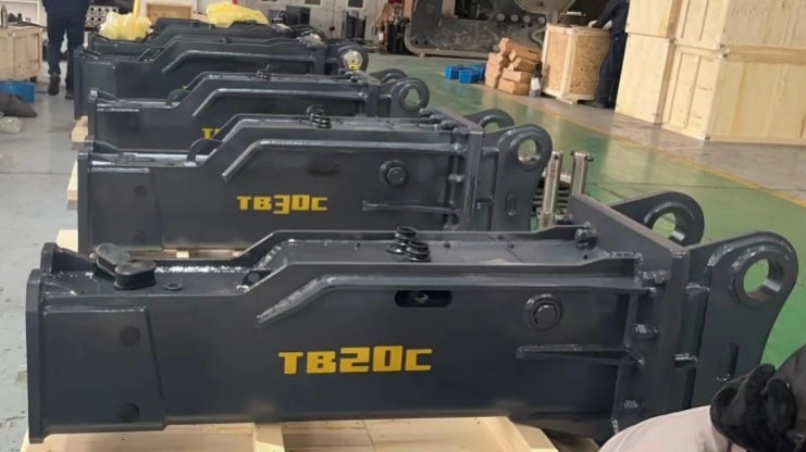 Гидромолот для носителя 15-25 тонн с переходной плитой ACE ,NH, BULL,K