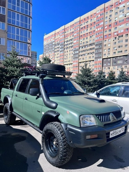 Mitsubishi L200 2006 — 300 000 руб.