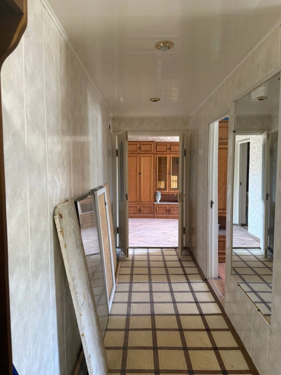 Квартира, 3 комнаты, 61 м², Агент