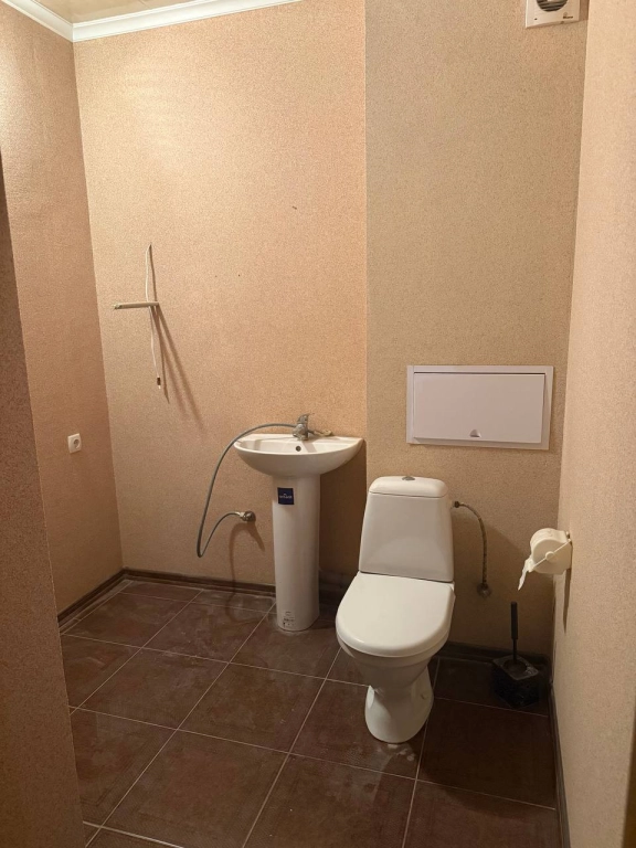 Квартира, 2 комнаты, 77 м², Агент