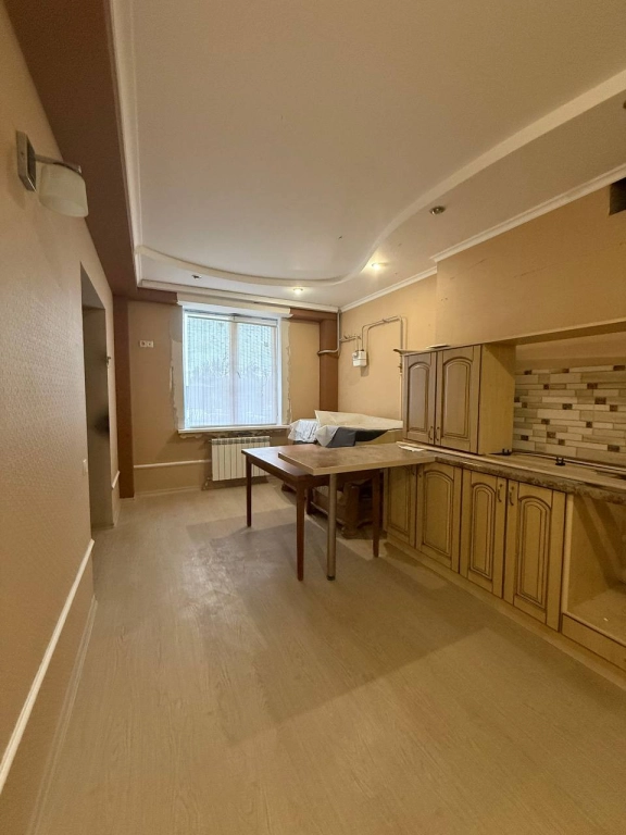 Квартира, 2 комнаты, 77 м², Агент