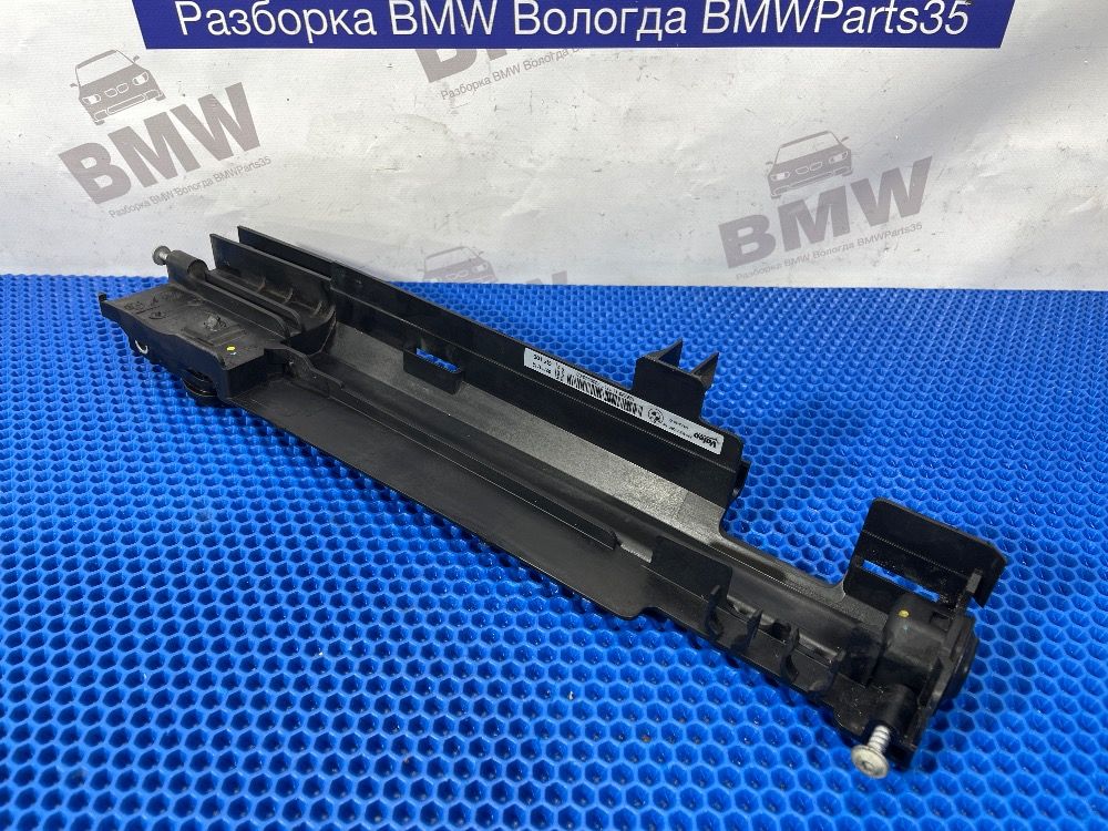 Рамка радиатора правая для BMW F30 мотор N55B30