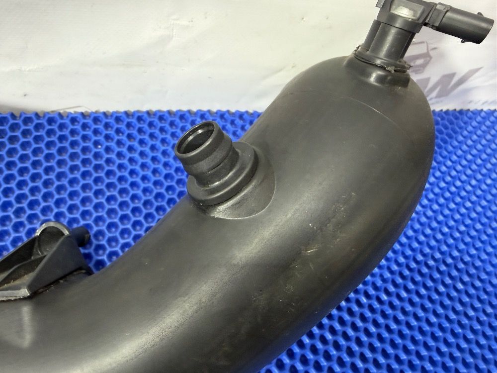 Патрубок интеркулера BMW F30, F25, F20, F32, F34