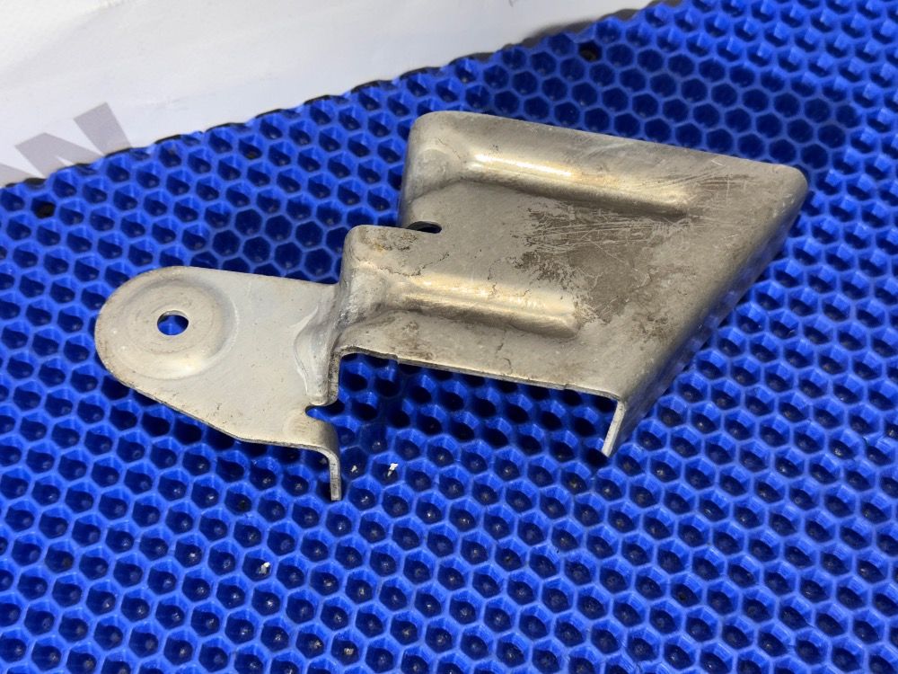 Опора колесной ниши правая BMW F10, F07, F01