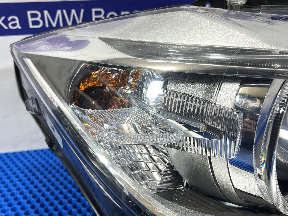 Правая адаптивная фара BMW F30 правый руль в сборе