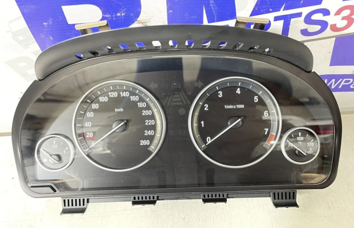 Панель приборов bmw F10, F25