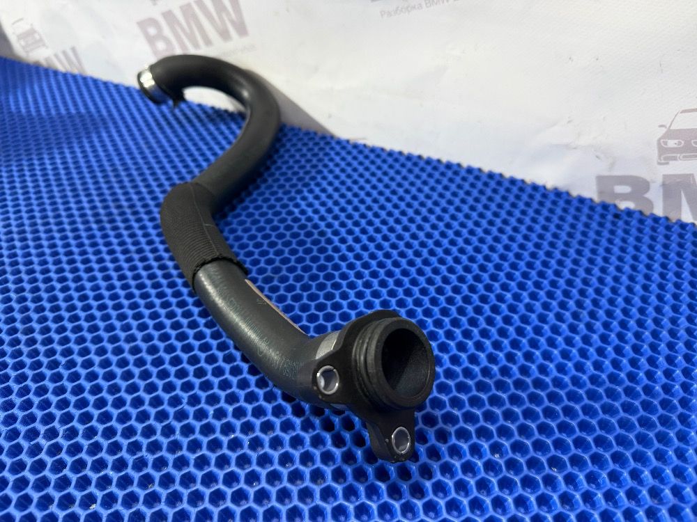 Патрубок системы охлаждения BMW F30, F32, F20 N55