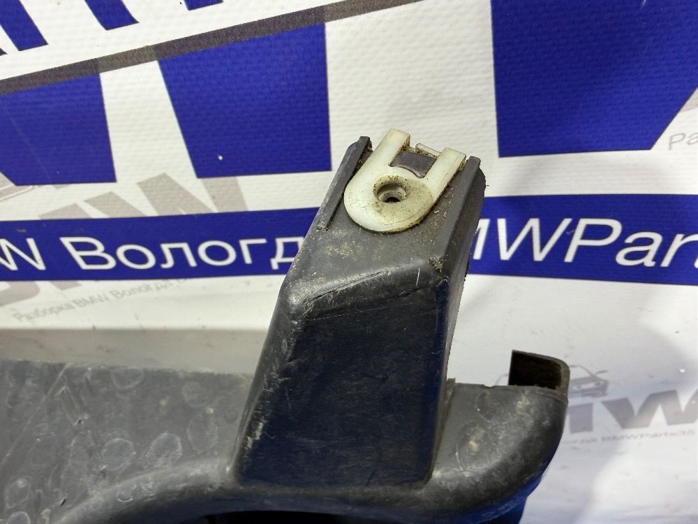 Воздуховод масляного радиатора BMW F10 LCI N55