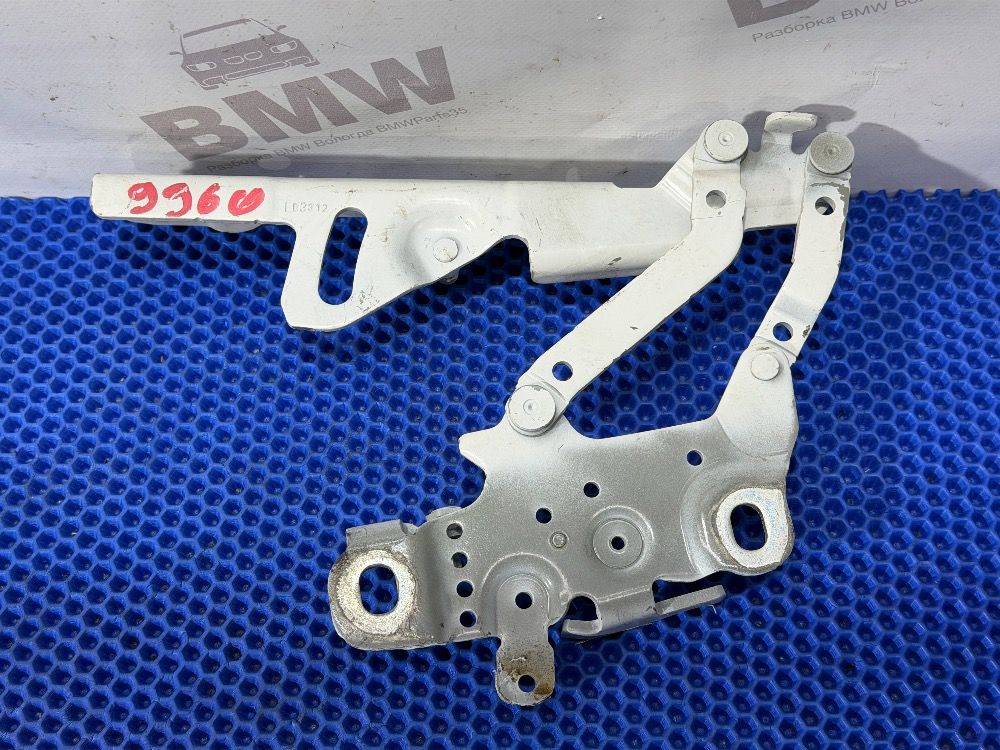 Петля капота левая BMW F30, F20, F32, F34, F36