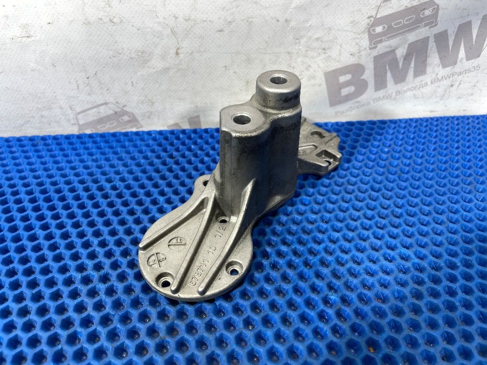 Кронштейн дополнительной помпы BMW F10, F15, F25