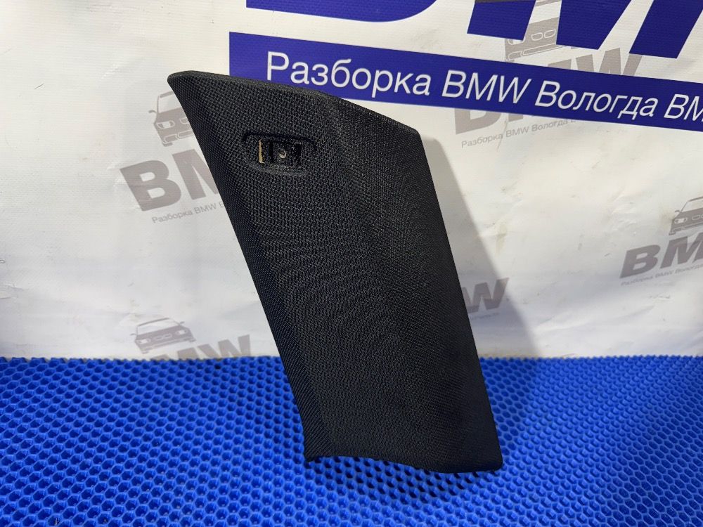 Обшивка задней правой стойки BMW F11 ANTHRAZIT