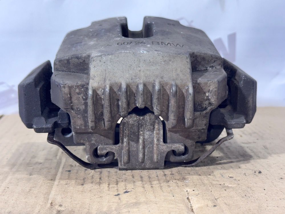 Передний суппорт BMW  E60, E61, E63