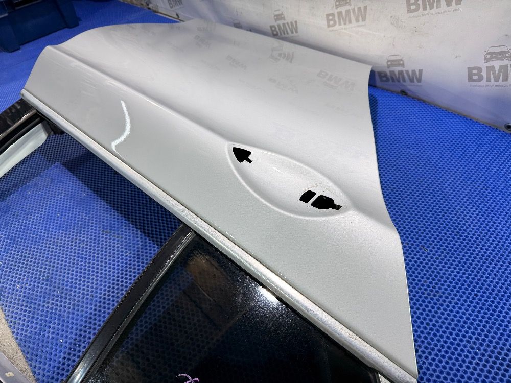 Задняя правая дверь BMW F10 цвет A83 серебро
